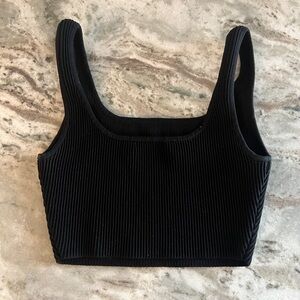 Aritzia babaton crop top